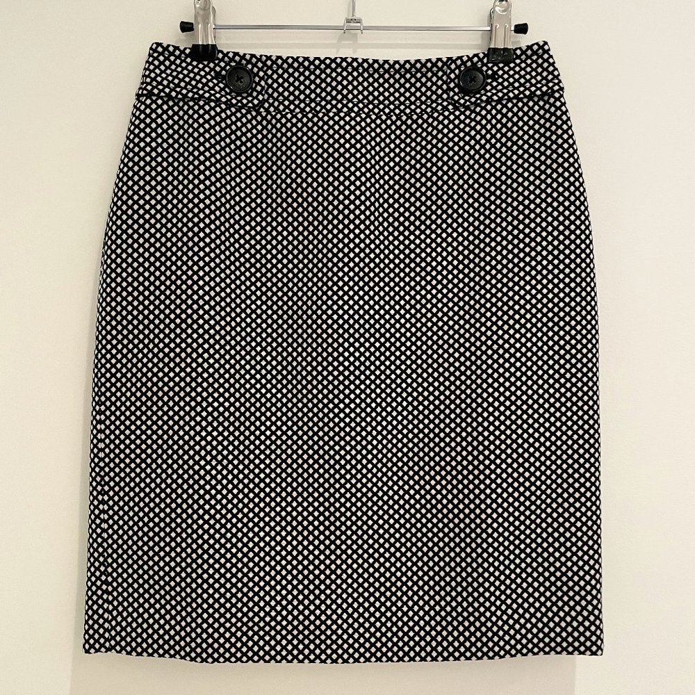 Ann Taylor Black White Pencil Skirt Diamond Pattern Button Waist Detail